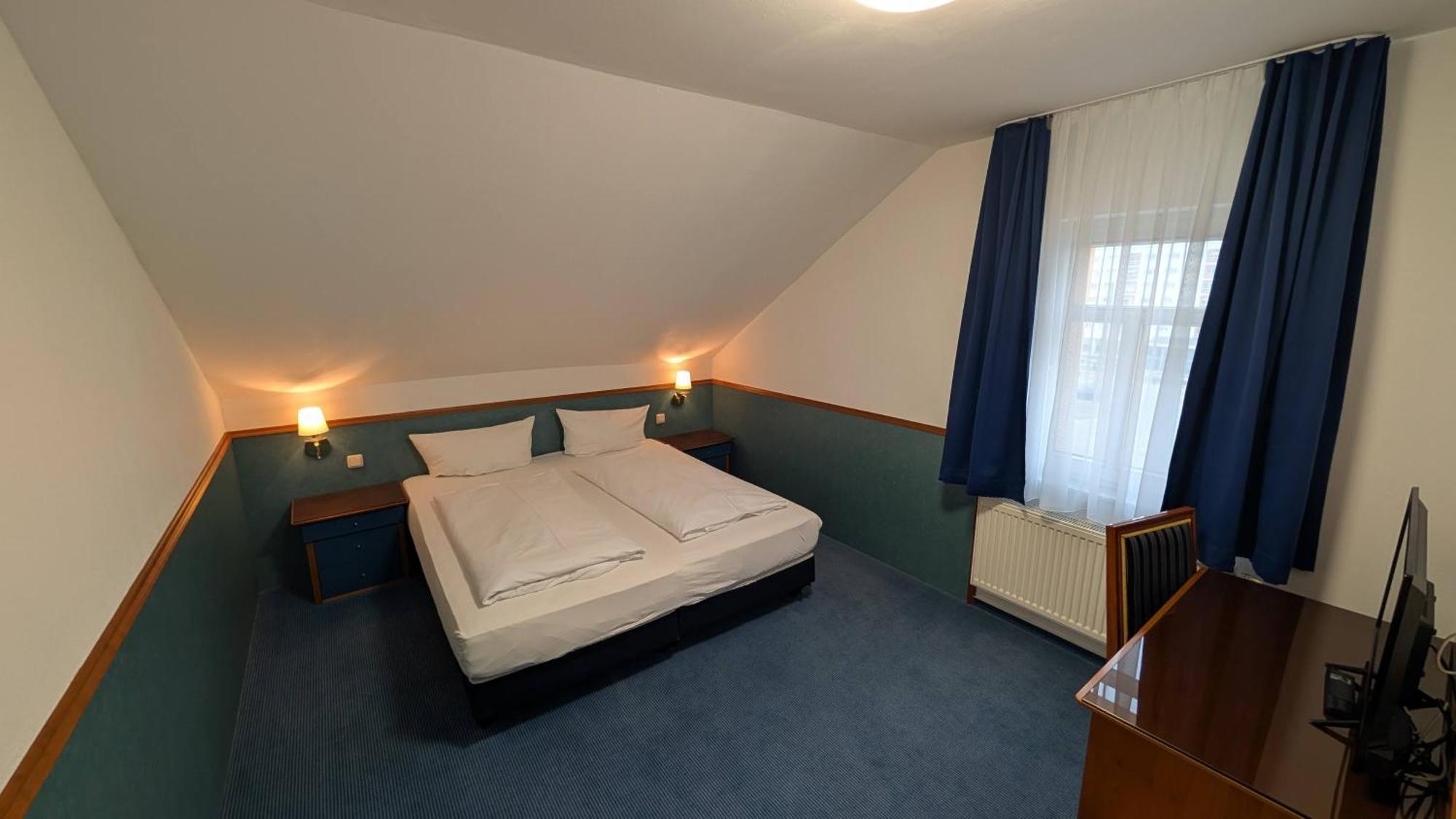 Hotel Am Bayrischen Platz Лайпциг Екстериор снимка
